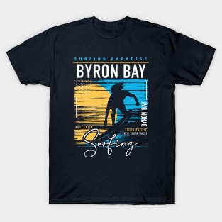 Vintage Byron Bay Surfing Graphic // Retro Surfing // Surfers Paradise // Surf Australia T-Shirt